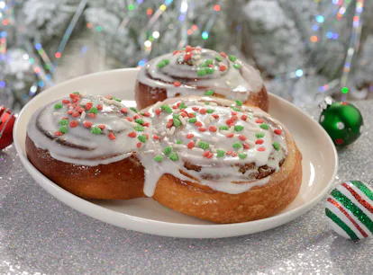 Disney Mickey’s Very Merry Christmas Party 2022 Food Is 'Gram-Worthy